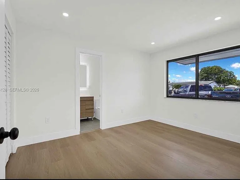 2980 NW 210th Ter — Photo 15