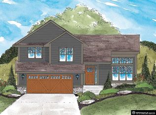 2882 Casa Grande Dr, Casper, WY 82604