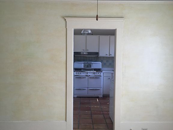 2nd image of 590 Utah St #101