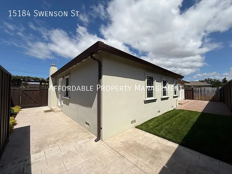 15184 Swenson St — Photo 25
