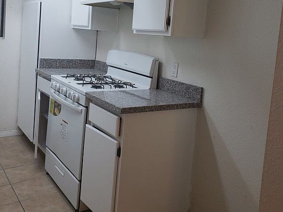 2nd image of 10523 Floralita Ave APT 209B