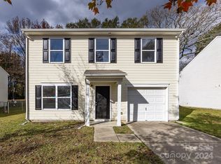 3201 Decapolis Dr, Charlotte, NC 28215