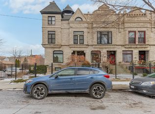 4401 S Berkeley Ave, Chicago, IL 60653