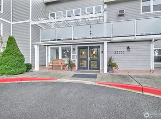 22535 SE Highland Cir APT 106, Issaquah, WA
