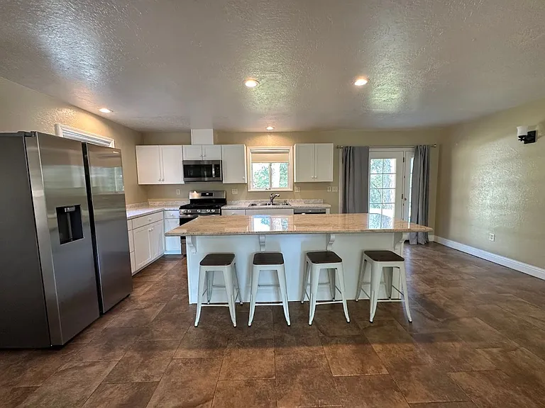 10964 Rainbow Lake Rd — Photo 8