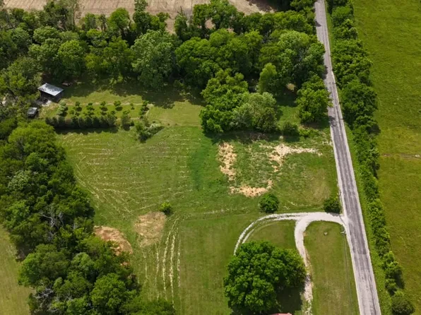 3155 Brown Hollow Rd, Williamsport, TN 38487
