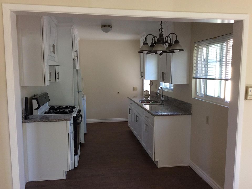 2nd image of 1473 Wesley Ave