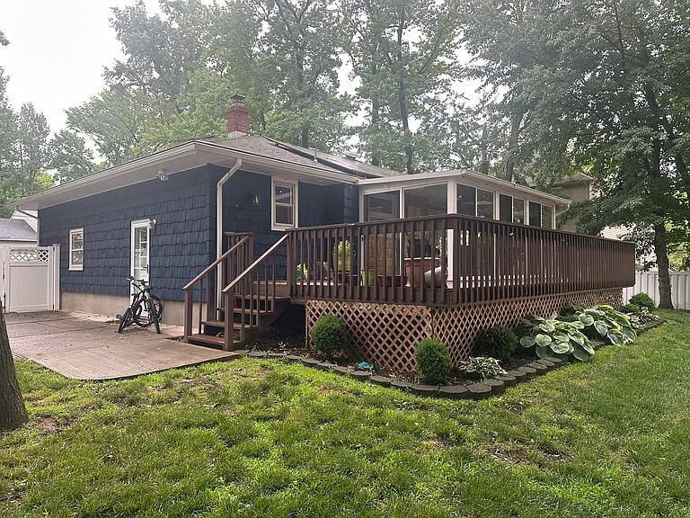 204 W Sherman Ave — Photo 10