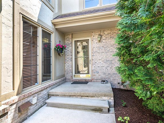 4th image of 2734 Winter Garden Ct