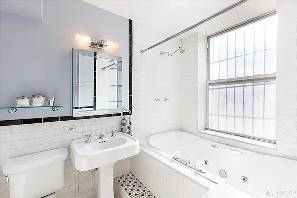 Sold by Oxford Property Group | media 16