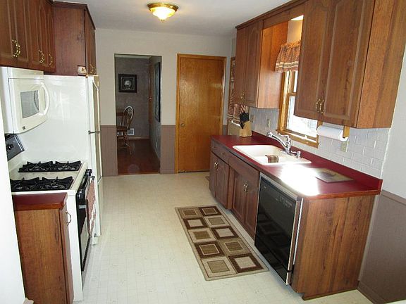 3rd image of 1423 9th Ave S