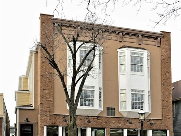 459 Main St Unit 3