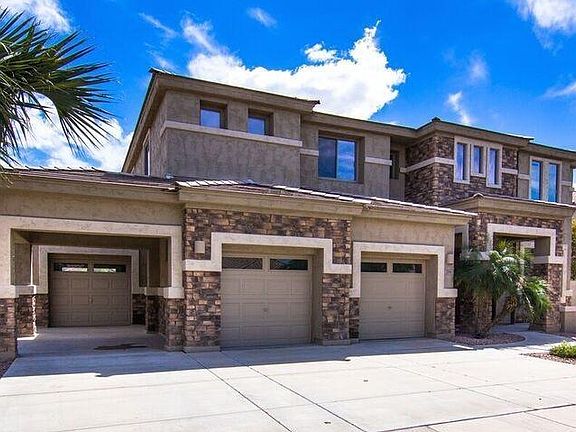2nd image of 299 W Kingbird Dr