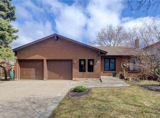 156 Candlewood Cres, Waterloo, ON N2L 5T4