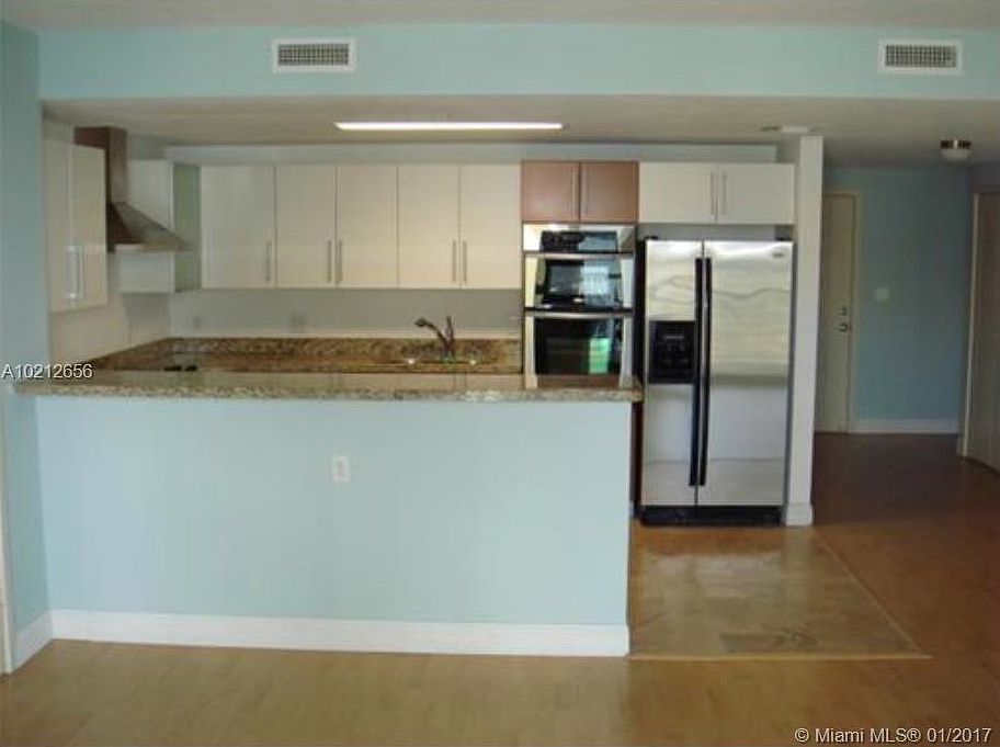 2nd image of 170 SE 14th St #30B