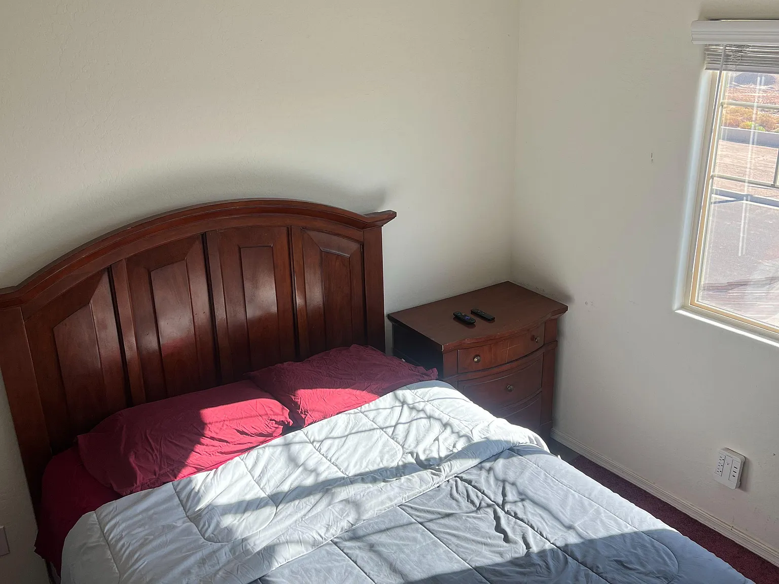 4 bed, 3.0 bath, 2500 sqft, $1,230 — Photo 3
