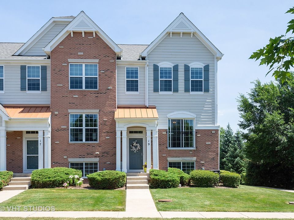 1st image of 19 Bailey Ln