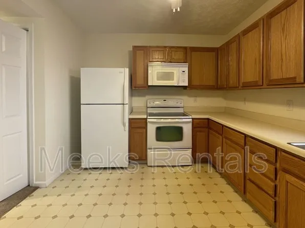 246 Tacketts Branch Rd Unit 9, Hurricane, WV 25526