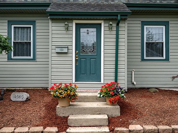 4th image of 4565 Buxton Ave