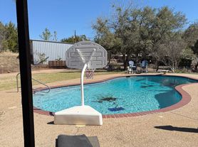 553 Cat Track Rd, Weatherford, TX