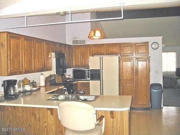 5th image of 7026 W Mitchell Dr