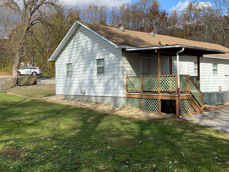177 Hillside Rd — Photo 9