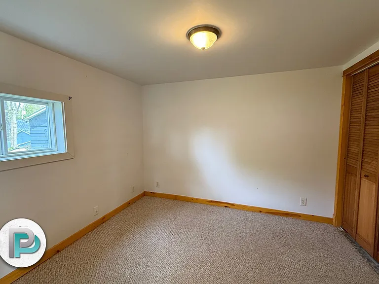 5288 Shore Dr — Photo 10