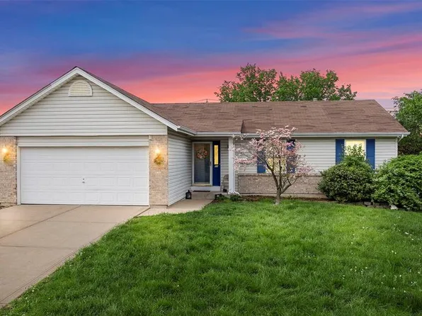 11 Heavenly Valley Dr, Dardenne Prairie, MO 63368
