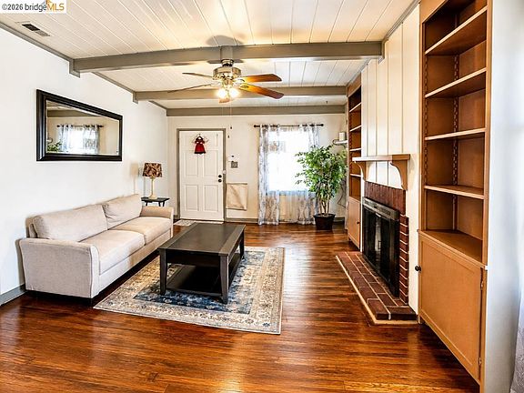 4th image of 1203 D St
