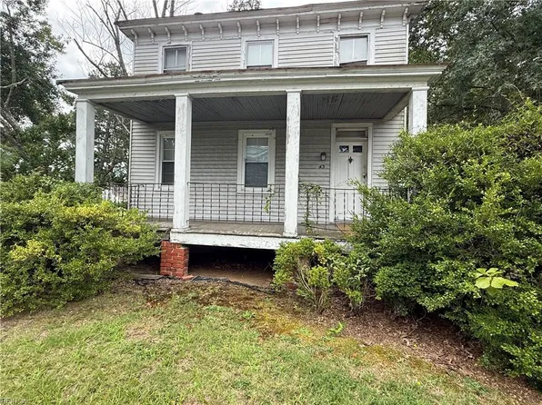43 Lodge Rd, Poquoson, VA 23662