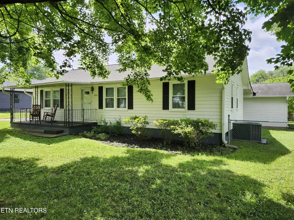 3232 Boright Dr, Knoxville, TN 37917