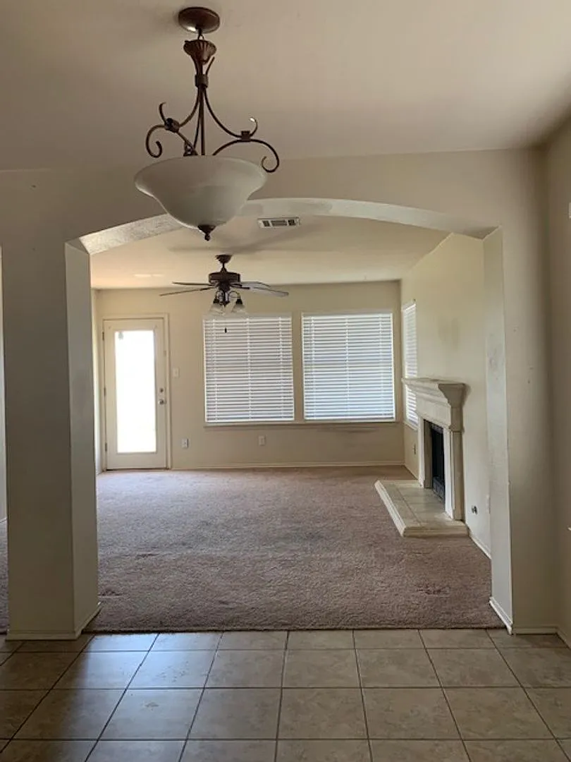 Building Photo - 14625 Montoro Dr
