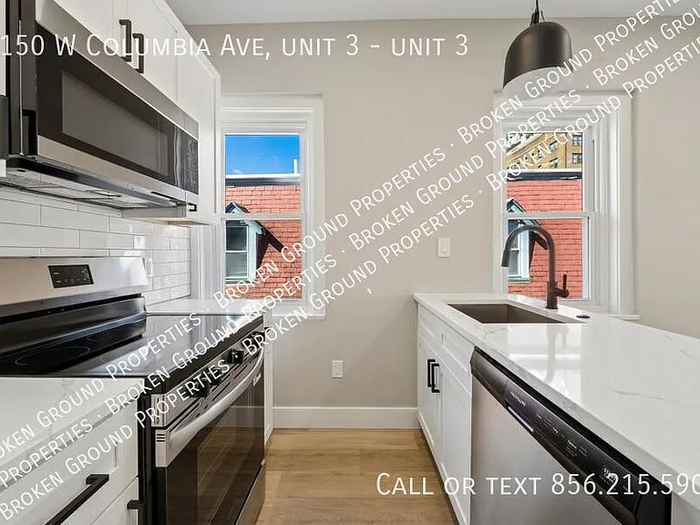 6150 W Columbia Ave #3 — Photo 4