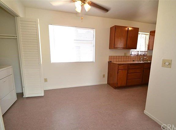 5th image of 18406 Roslin Ave