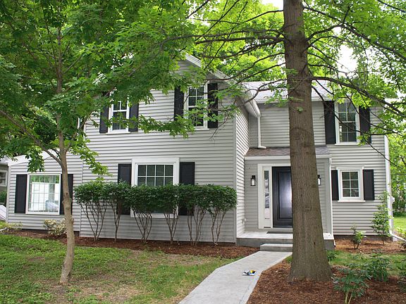 2nd image of 467 E 6th St