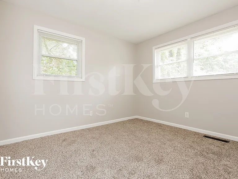 4971 Oakdale Dr — Photo 14