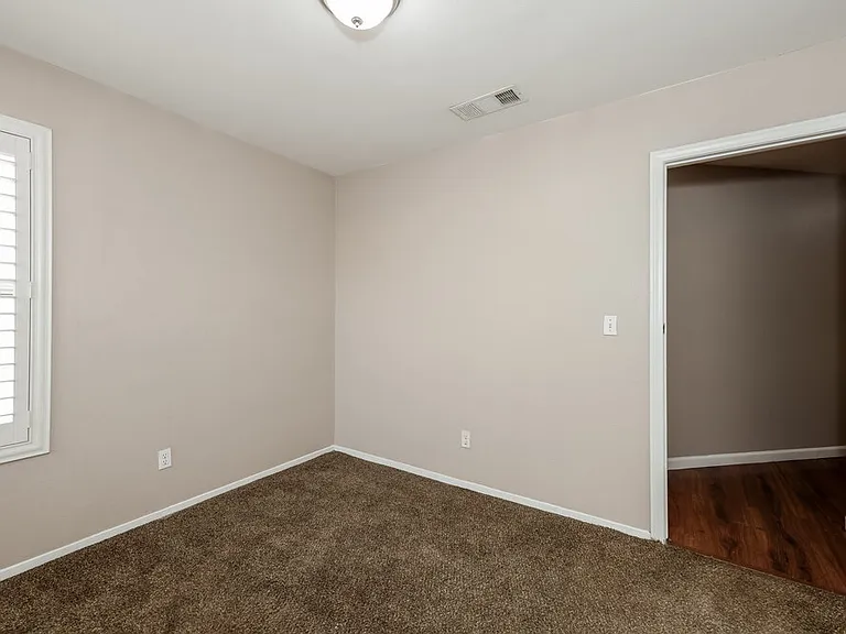 6125 Wild Berry Dr — Photo 14