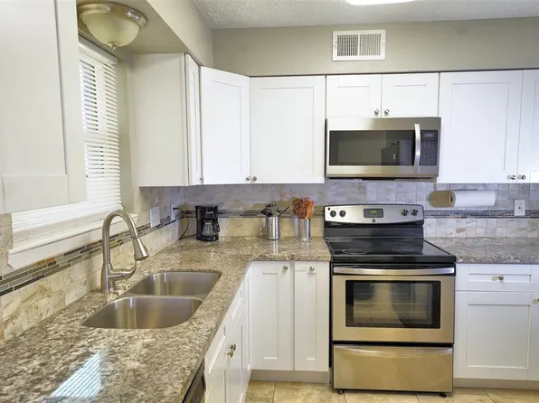 7511 Stamen Dr, Houston, TX 77041