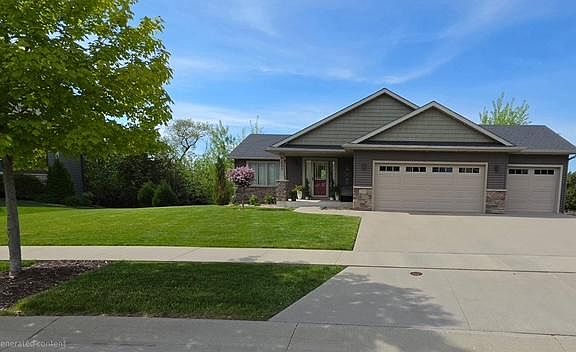 2nd image of 3993 Stone Point Dr NE
