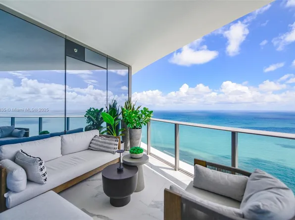 15701 Collins Ave #4203, North Miami Beach, FL 33160