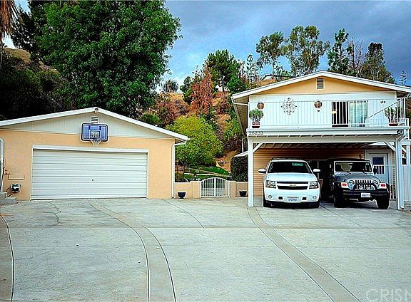4th image of 26233 Larkhaven Pl