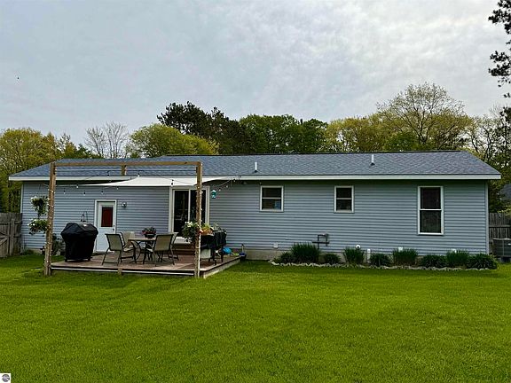5th image of 6368 Hardwood Dr