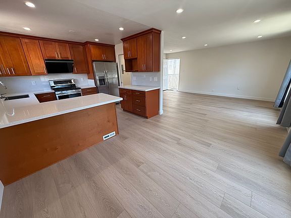 3rd image of 531 Gellert Blvd #A