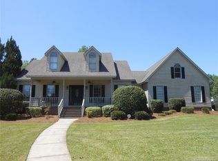 4911 White Oak Dr, Lumberton, NC 28358