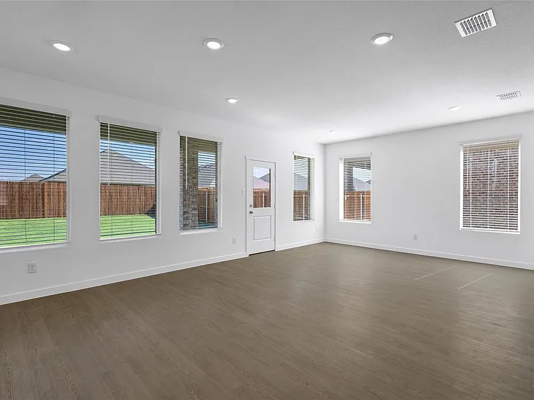 1328 Francesca Dr — Photo 10
