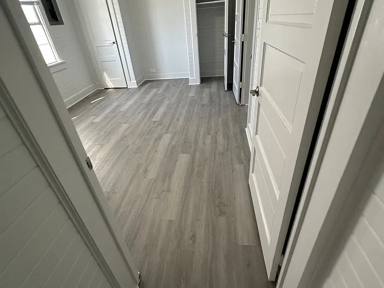 160 Church St — Photo 10
