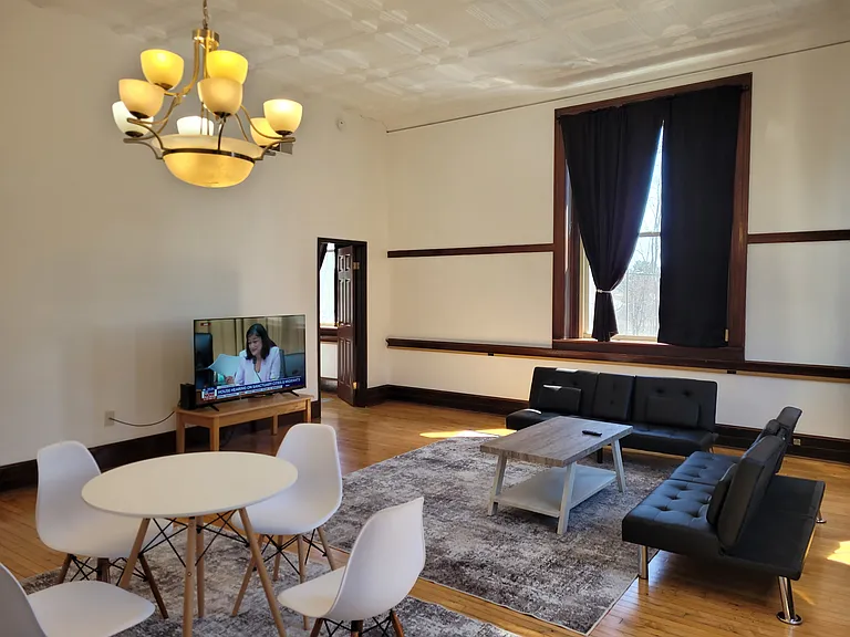 63 Illinois St #104 — Photo 12