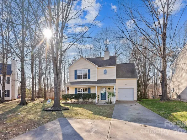 1811 Endeavor Ln, Lake Wylie, SC 29710