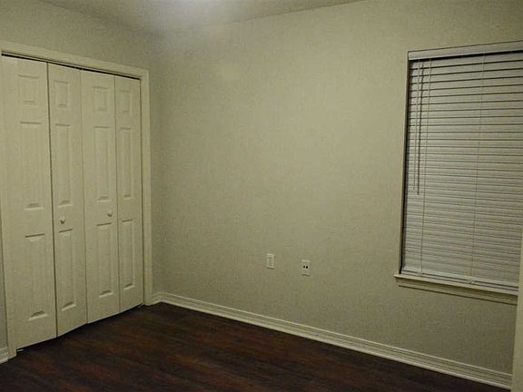 5th image of 2570 Trailwood Dr