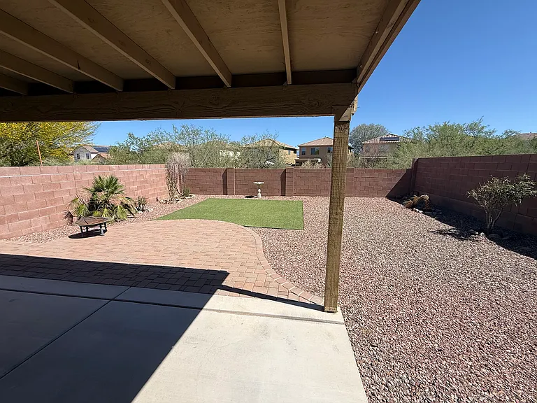 917 W Placita Canalito — Photo 23